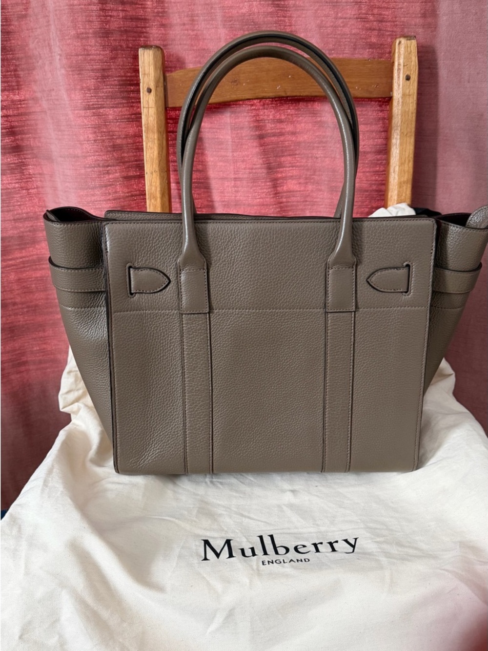 Mulberry Taupe Pebbled Leather Tote with Gold Hardware - Picture 2 of 3